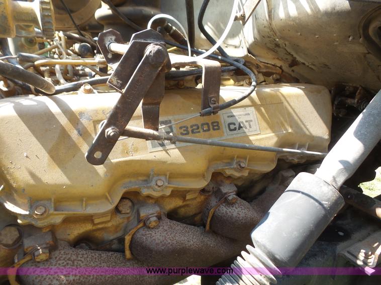 image for item K3603 1980 Ford 8000 applicator truck