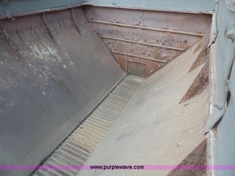 image for item K3603 1980 Ford 8000 applicator truck