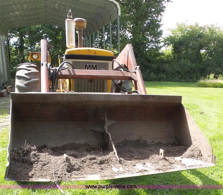 image for item K3611 1969 Minneapolis Moline Super M670 tractor