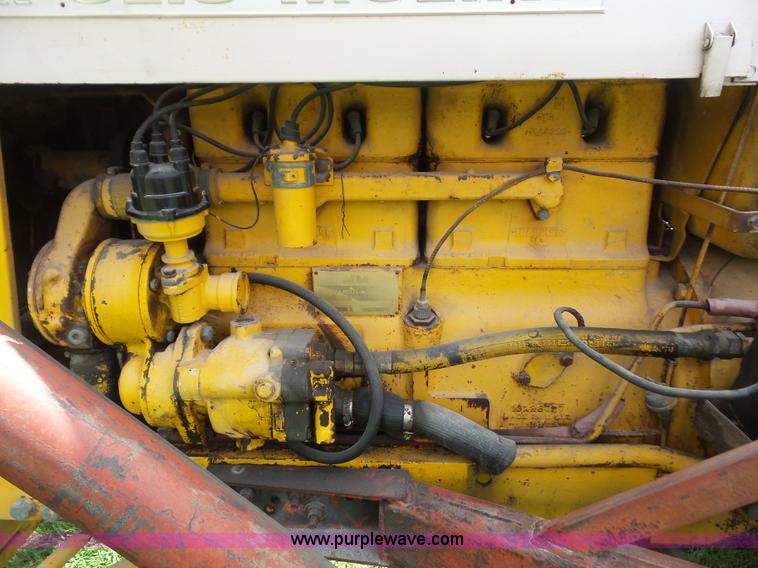 image for item K3611 1969 Minneapolis Moline Super M670 tractor