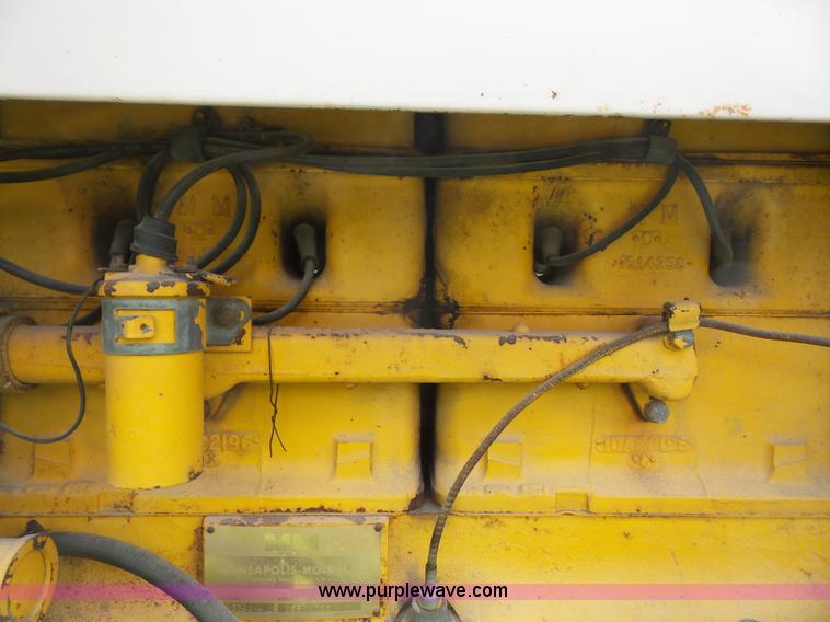 image for item K3611 1969 Minneapolis Moline Super M670 tractor