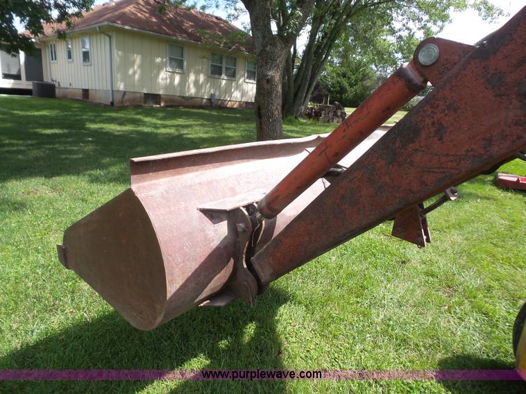 image for item K3611 1969 Minneapolis Moline Super M670 tractor