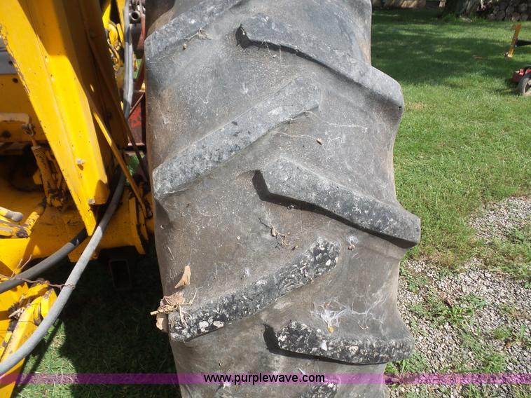 image for item K3611 1969 Minneapolis Moline Super M670 tractor