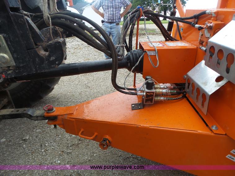 image for item K5705 2014 Valmetal Agri Chopper 5600  bale processor