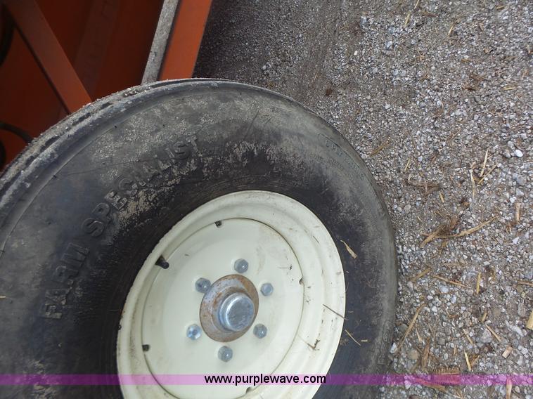 image for item K5705 2014 Valmetal Agri Chopper 5600  bale processor