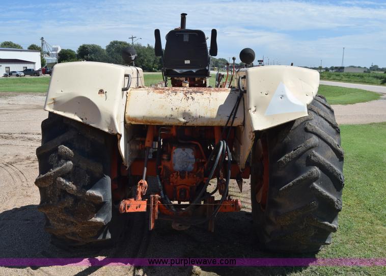 image for item L2600 Case 1030 tractor