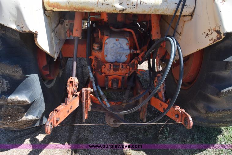 image for item L2600 Case 1030 tractor