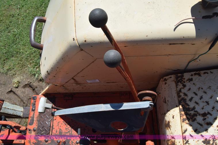 image for item L2600 Case 1030 tractor