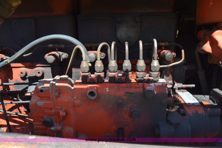 image for item L2600 Case 1030 tractor