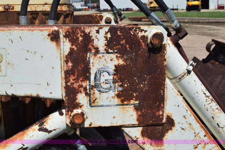 image for item L2600 Case 1030 tractor