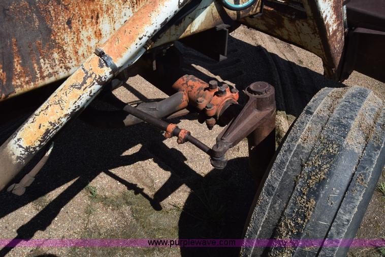 image for item L2600 Case 1030 tractor