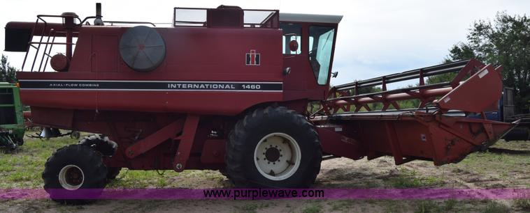 image for item L2606 Case IH 1460 combine