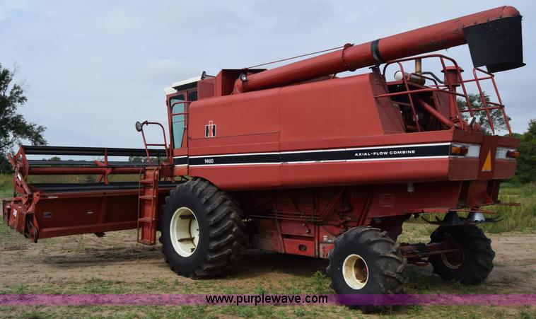 image for item L2606 Case IH 1460 combine