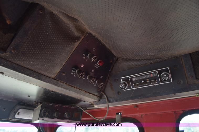 image for item L2606 Case IH 1460 combine