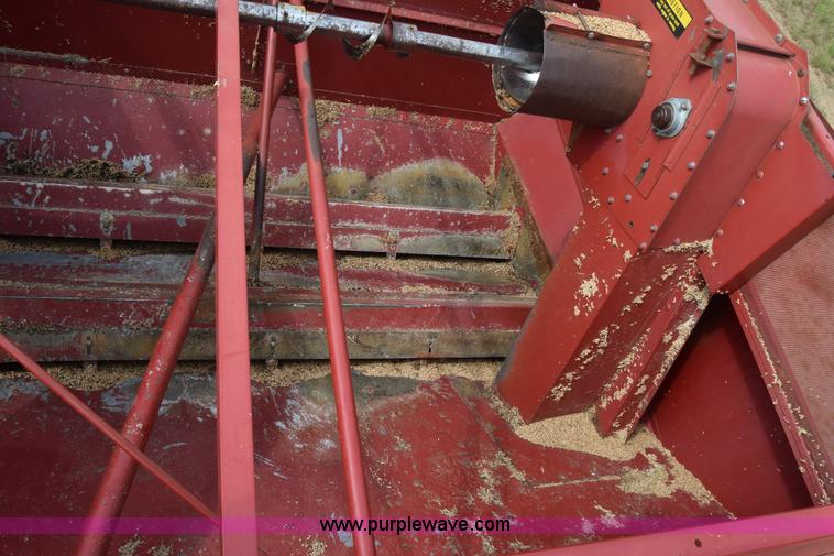 image for item L2606 Case IH 1460 combine