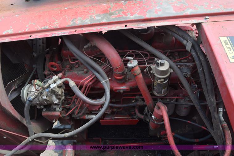 image for item L2606 Case IH 1460 combine