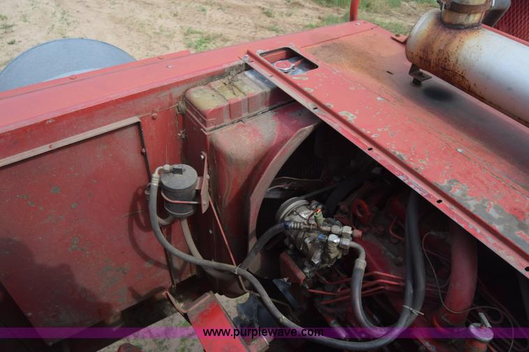 image for item L2606 Case IH 1460 combine