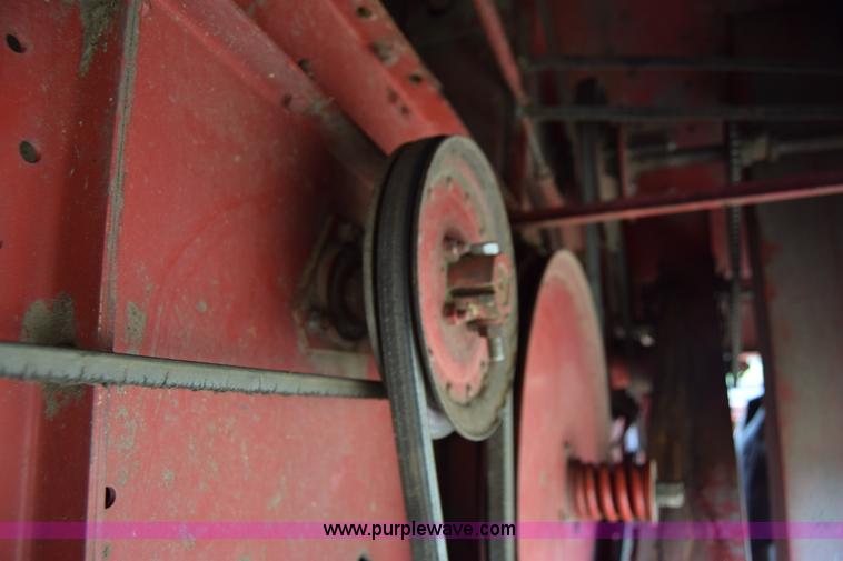 image for item L2606 Case IH 1460 combine