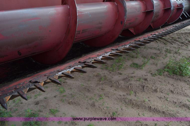 image for item L2606 Case IH 1460 combine