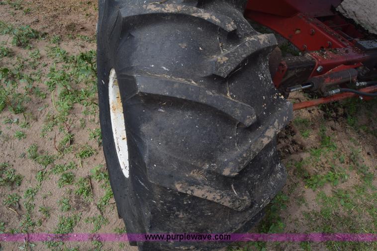 image for item L2606 Case IH 1460 combine