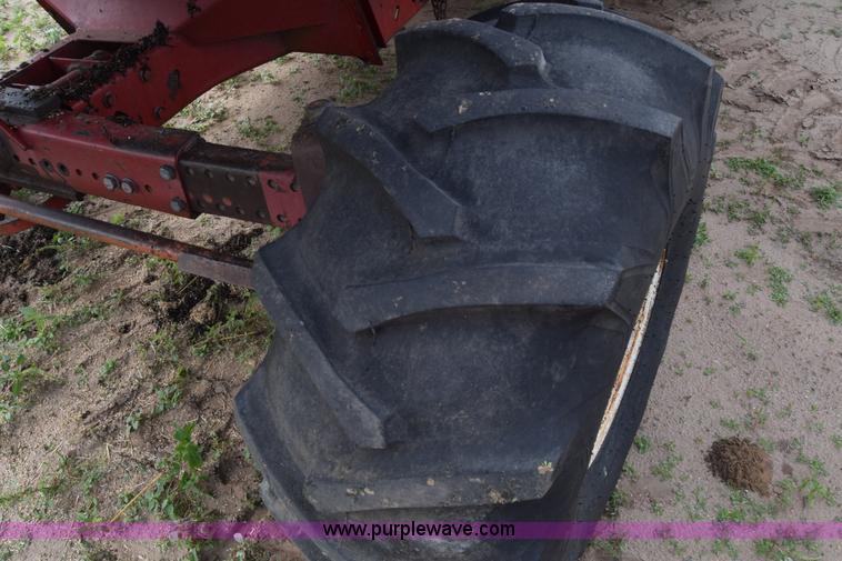 image for item L2606 Case IH 1460 combine