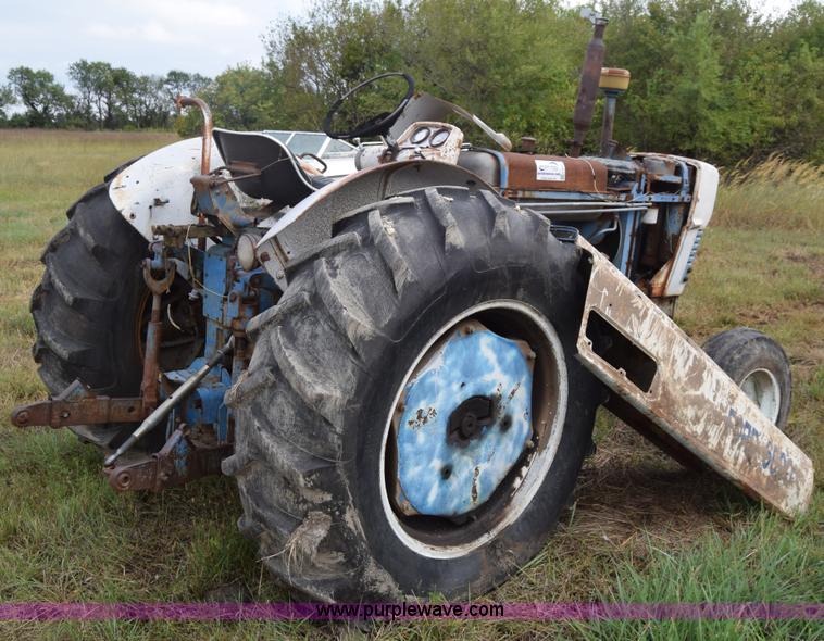image for item L2613 Ford 6000 tractor