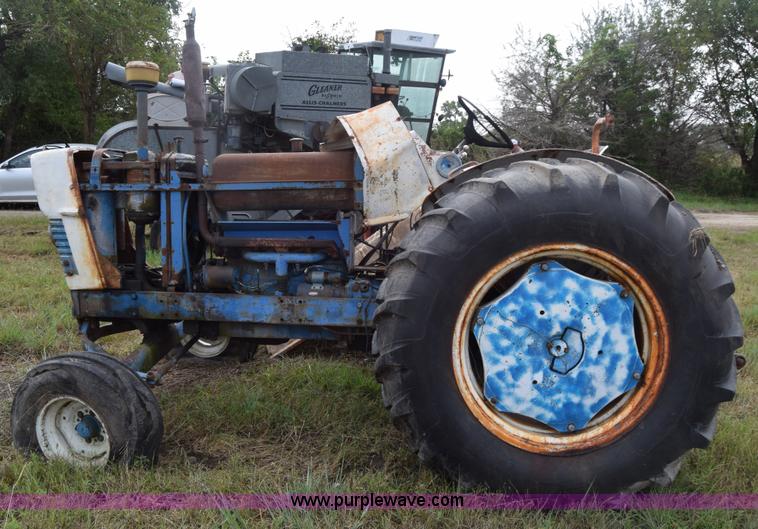 image for item L2613 Ford 6000 tractor