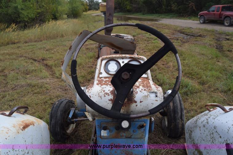 image for item L2613 Ford 6000 tractor