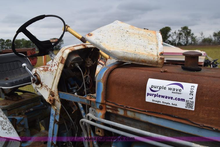 image for item L2613 Ford 6000 tractor