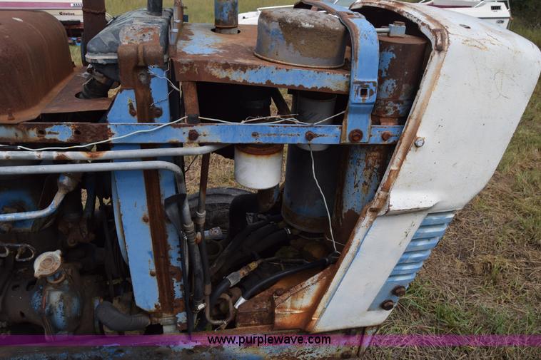 image for item L2613 Ford 6000 tractor