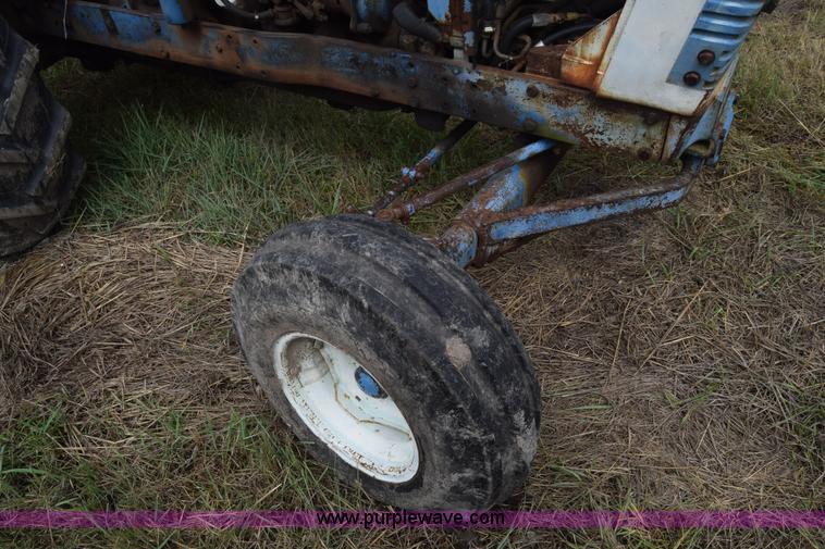 image for item L2613 Ford 6000 tractor