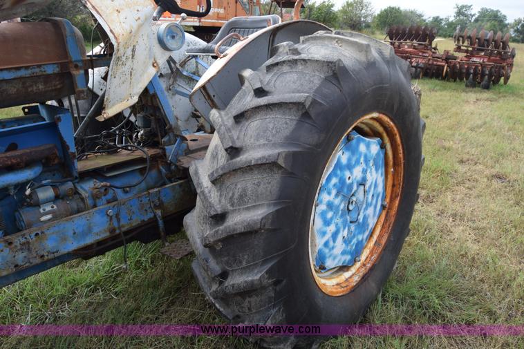 image for item L2613 Ford 6000 tractor
