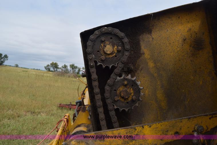 image for item L2617 1980 Vermeer 504G round baler