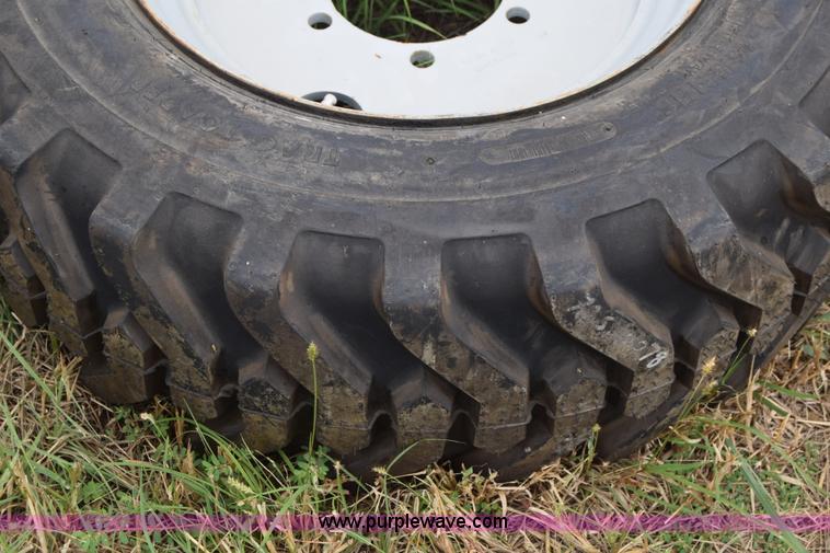 image for item L2628 *10-16.5 tractor tires and wheels