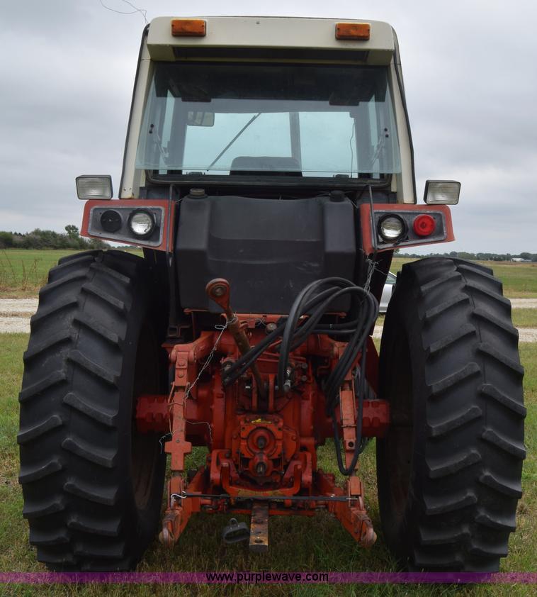 image for item L2631 International 1086 tractor