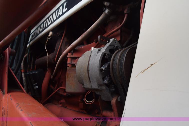 image for item L2631 International 1086 tractor