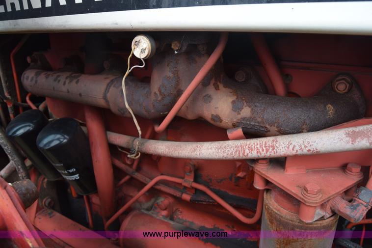 image for item L2631 International 1086 tractor