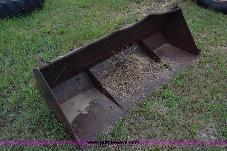 image for item L2631 International 1086 tractor