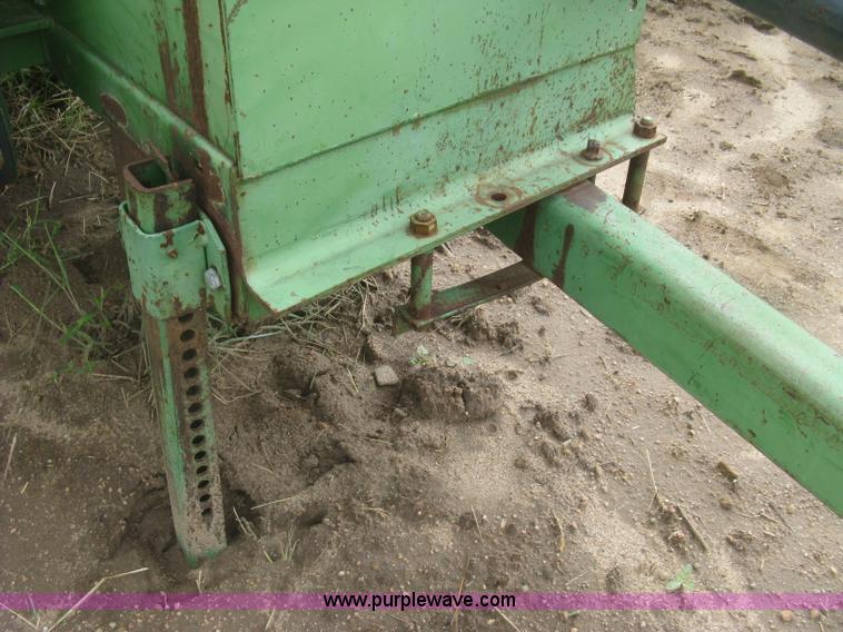 image for item L3844 John Deere 336 small square baler