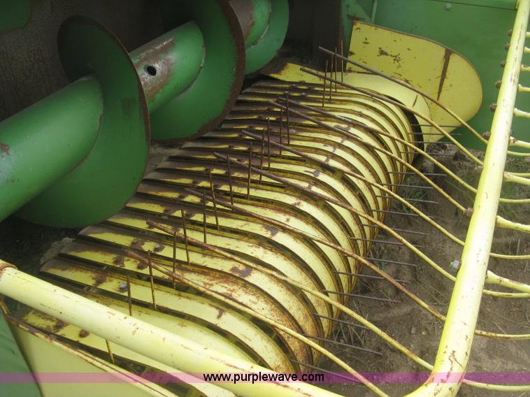 image for item L3844 John Deere 336 small square baler