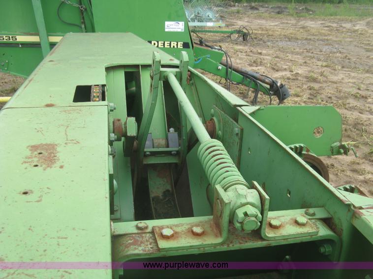 image for item L3844 John Deere 336 small square baler