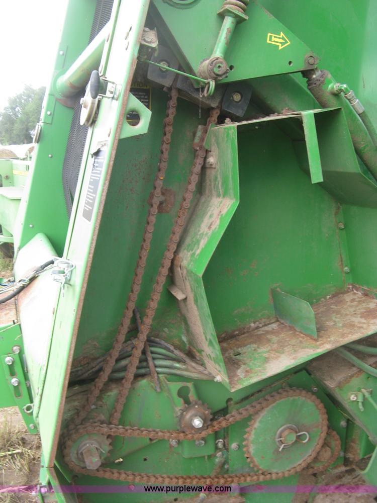 image for item L3845 John Deere 535 round baler