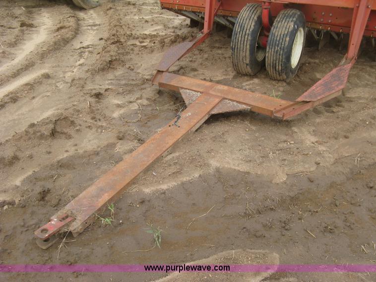 image for item L3850 International 620 grain drill