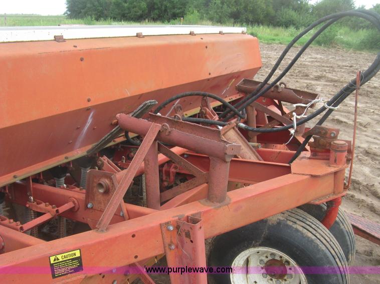 image for item L3850 International 620 grain drill