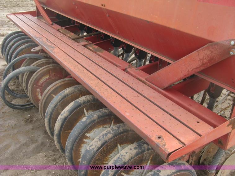 image for item L3850 International 620 grain drill