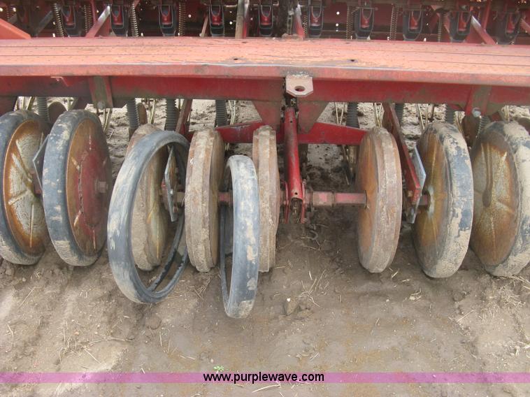 image for item L3850 International 620 grain drill