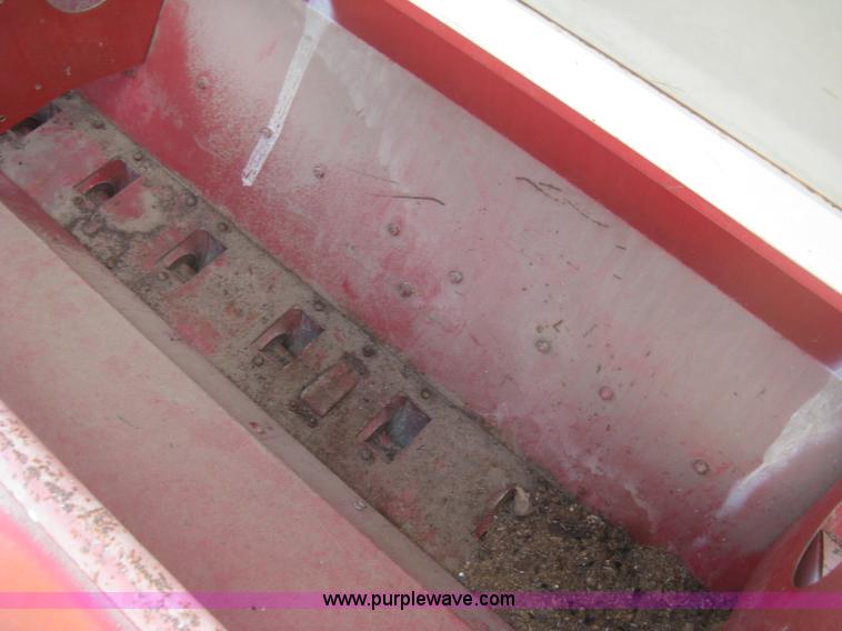 image for item L3850 International 620 grain drill