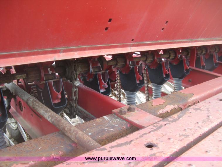 image for item L3850 International 620 grain drill