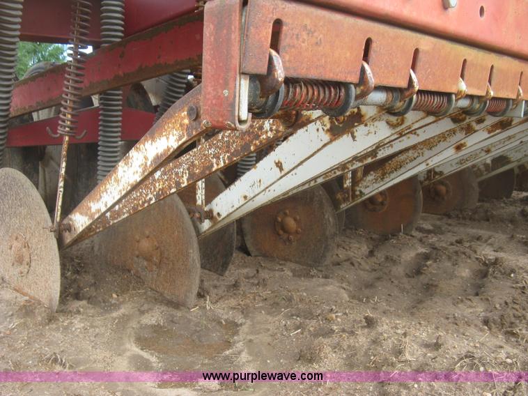 image for item L3850 International 620 grain drill