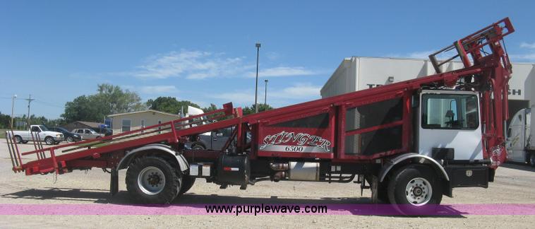 image for item L3860 2010 Stinger 6500 stack wagon